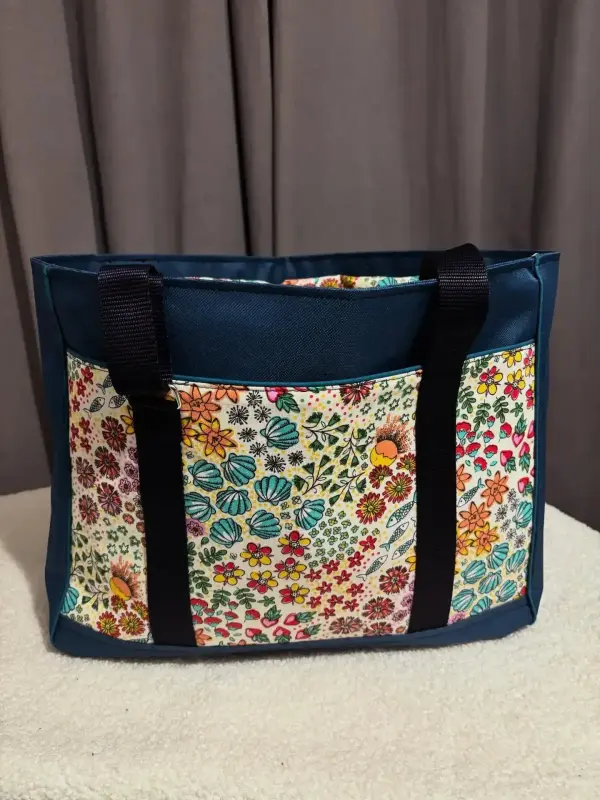 Et voilà , il est fini ✨ Découvrez le ,le sac Britney , aussi fonctionnel qu’est